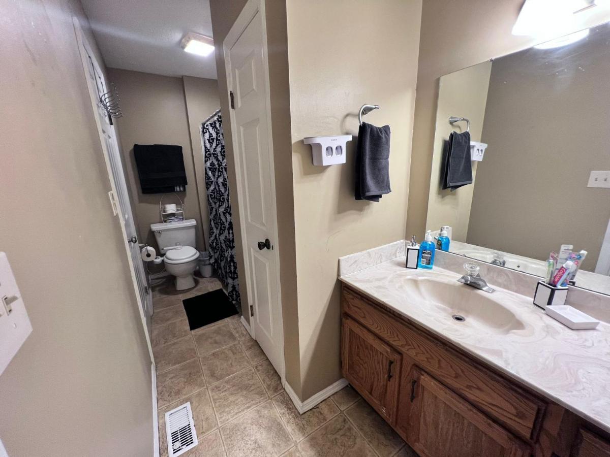 The Cozy Townhouse Wpafb & Wsu Fairborn Exterior foto